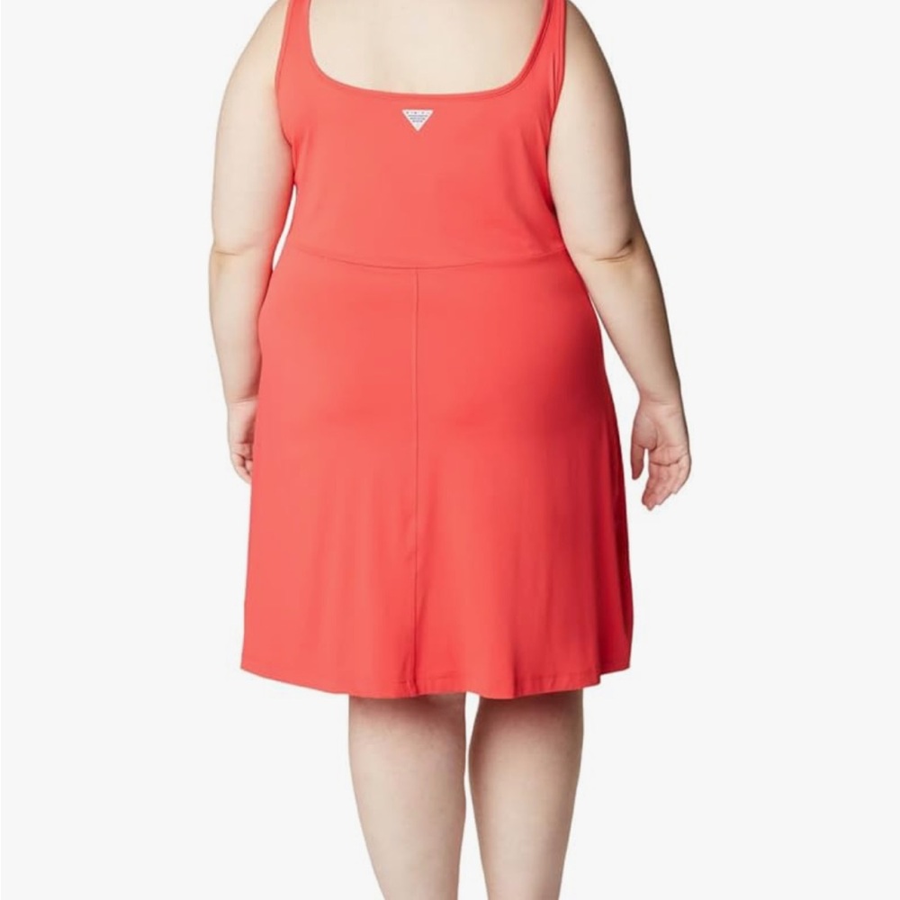 NWT Columbia Freezer III Dress Hibiscus red
